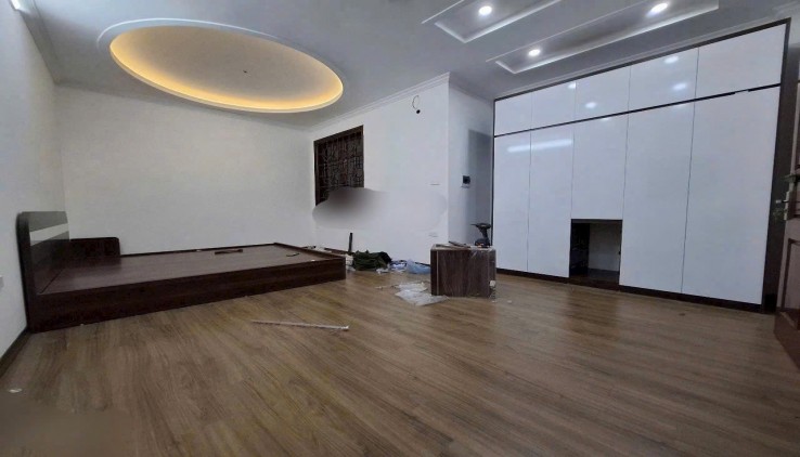 Cho thuê nhà LÀM VP C.ty, NHÓM 6 Em Phố Kim Giang, 39m2, 5 tầng, 3 ngủ, 4 vệ sinh, 12 Triệu